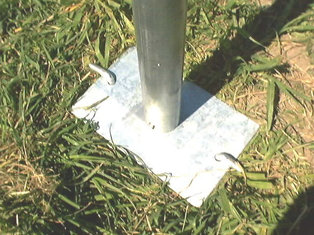 base.jpg (78416 bytes)